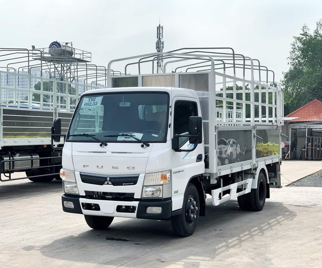 xe tải 2 tấn mitsubishi fuso canter tf4.9